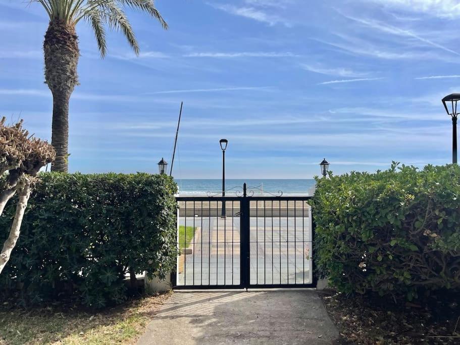 Lc Apartaments Voramar Benicassim Ngoại thất bức ảnh